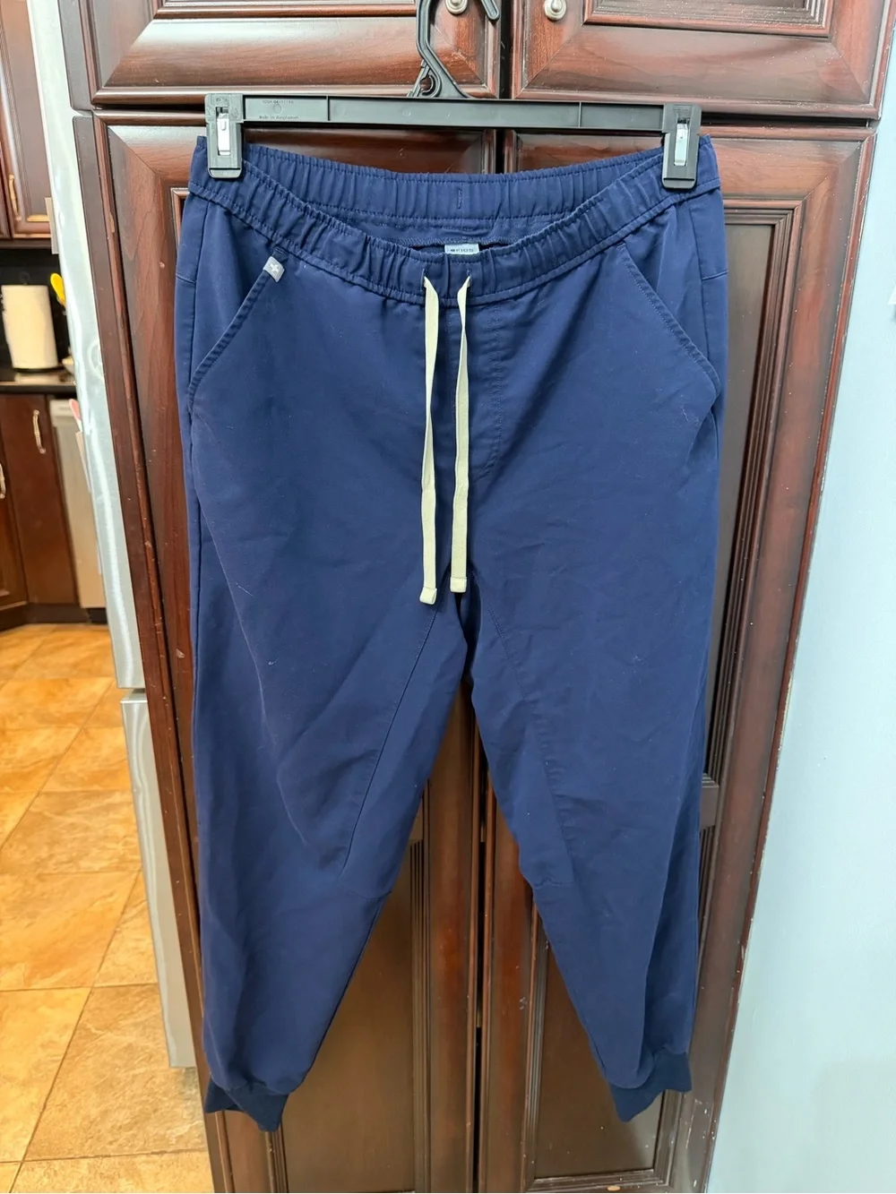 Figs Men's Navy Elastic Drawstring Jogger Scrubs